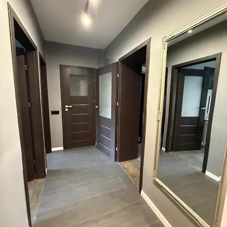 Apartman Centrum 3-pokojowy Klimatyzacja Nr 4 *