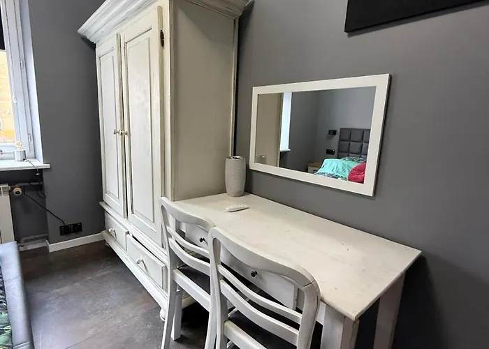 Centrum 3-pokojowy Klimatyzacja Nr 4 *